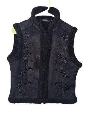 ESSENTIALS BY MILANO BLACK ON BLACK EMBROIDERED FAUX SUEDE SHEARLING VEST Large